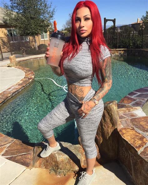 brittanya razavi blowjobs|Brittanya Razavi swimming pool blowjob OnlyFans leak free。